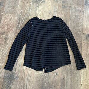 GENERATION Love Woman’s Black & Gray Striped Long Sleeve Size Medium